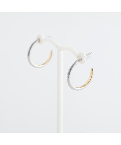 JewCas（ジュアキャス）の「【金属アレルギー対応ノットアレプラス】mix color hoopステンレスピアス[NOP0098]（ピアス（両耳用）・レディース・シルバー×ゴールド・FREE）」の4枚目の写真