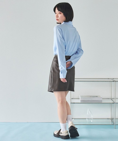 LinoU.(リノユー)の「フェイクレザーミニ丈アシメスカート(スカート・レディース・ブラック/ブラウン・S/M/L)」の9枚目の写真
