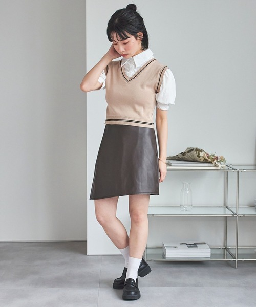 LinoU.(リノユー)の「フェイクレザーミニ丈アシメスカート(スカート・レディース・ブラック/ブラウン・S/M/L)」の10枚目の写真