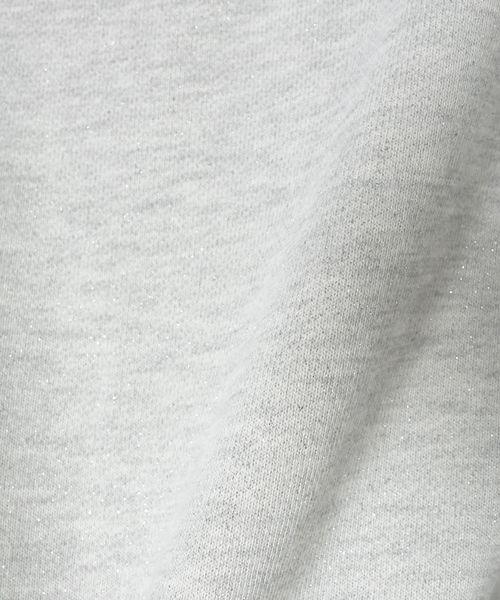 JEANASIS(ジーナシス)の「【選べる着丈】オフショルラメミニウラケプルオーバー/323006(スウェット・レディース・ブラック系その他/グレー系その他/ライトグレー系/ホワイト系その他・FREE/SMALL)」の19枚目の写真