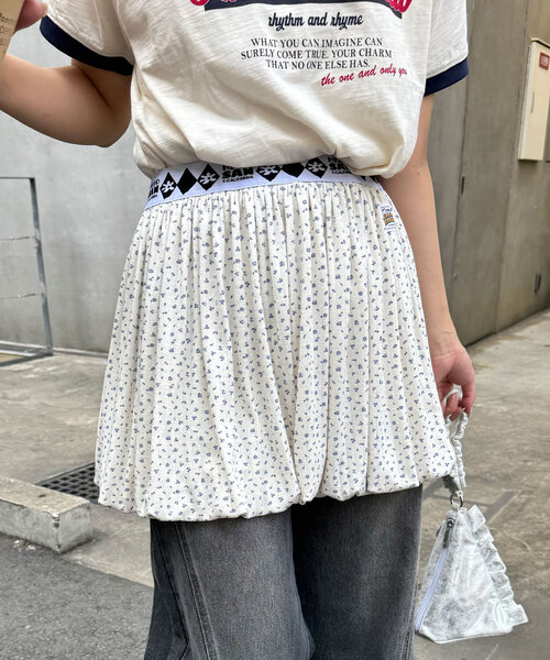 HELLO.SANFRANCISCO(ハローサンフランシスコ)の「【HELLO.SANFRANCISCO/ハローサンフランシスコ】小花柄バルーンスカート(スカート・レディース・オフホワイト/ネイビー・ONE SIZE)」の3枚目の写真