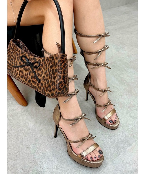 EVRIS（エヴリス）の「リボンストラップロングヒールサンダル（サンダル・レディース・ブラウン/ブラック・LARGE/MEDIUM/SMALL）」の6枚目の写真