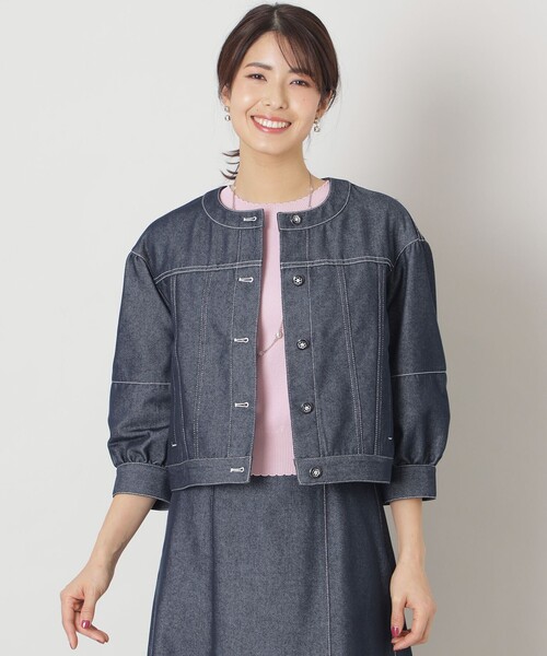 TO BE CHIC(トゥー ビー シック)の「リアクティブデニム ノーカラー ジャケット(ノーカラージャケット・レディース・ネイビー・42/40)」の1枚目の写真