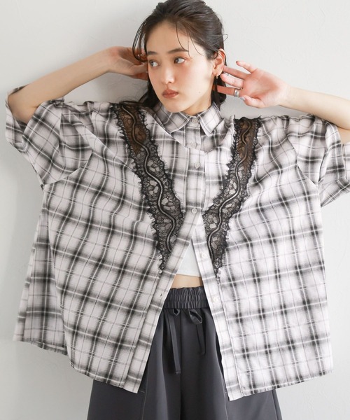 RAGEBLUE(レイジブルー)の「レースドッキング/オンブレチェックシャツ(シャツ/ブラウス・レディース・ホワイト系/ブラック系・FREE)」の19枚目の写真