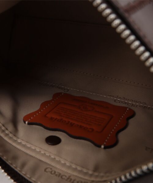 オルター/エゴ スモール ショルダー バッグ・チェッカーボード アップ