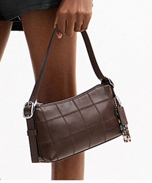 Coachtopia(コーチトピア)の「オルター/エゴ スモール ショルダー バッグ・チェッカーボード アップクラフト レザー(ショルダーバッグ・レディース・ホワイト系その他/ブラック系その他/ピンク系その他/マルチ/ブラウン系その他・ONE)」の4枚目の写真