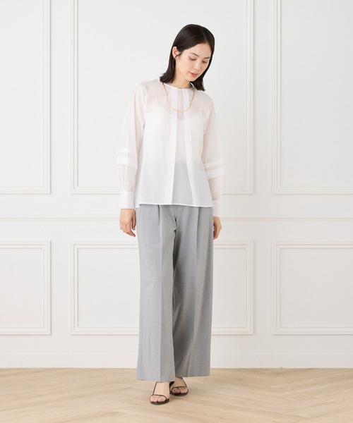 INED（イネド）の「シャイニーローンタックブラウス（シャツ/ブラウス・レディース・ネイビー/ピンク/オフホワイト/ブルー・9号/11号）」の15枚目の写真