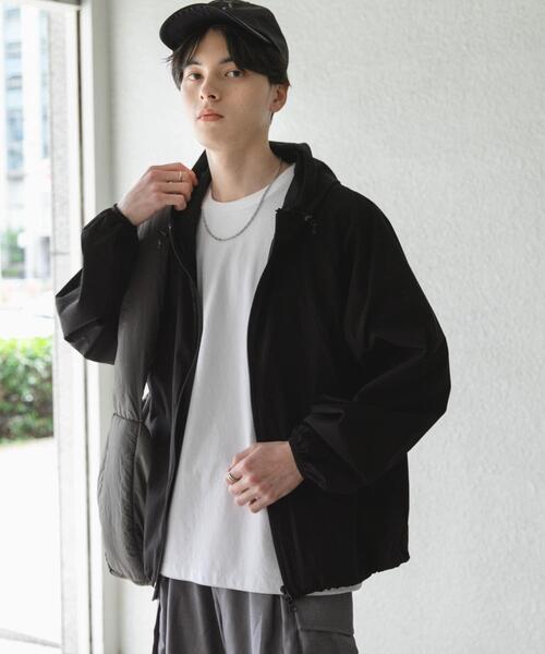 SENSE OF PLACE by URBAN RESEARCH(センスオブプレイスバイアーバンリサーチ)の「『ユニセックス』『UVカット / 撥水』ライトフーディージップパーカー(ナイロンジャケット・メンズ・ブラック/チャコールグレー/ホワイト・MEDIUM/LARGE)」の15枚目の写真