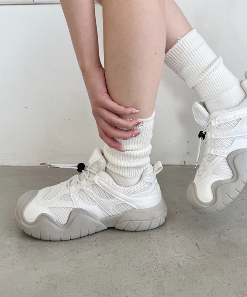 SOLLON.（ソルロン）の「ボリュームソールラインドロストスニーカーサンダル（スニーカー・レディース・ベージュ/ピンク/アイボリー/ブラック・23.5cm/24.5cm）」の11枚目の写真