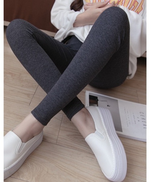 Mela（メラ）の「【マタニティ】裏ボアレギンス（レギンス/スパッツ・レディース・ライトグレー・L）」の6枚目の写真