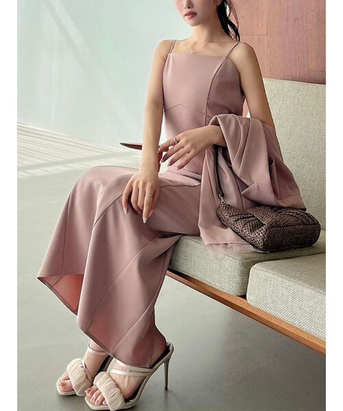 RESEXXY（リゼクシー）の「Iラインキャミワンピース【セットアップ着用可能/ピンクWEB限定カラー】（ワンピース・レディース・ピンク/プラム/アイボリー/ブラック・FREE）」の4枚目の写真