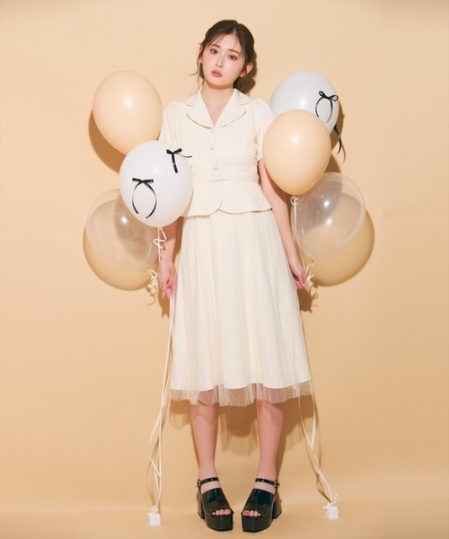REDYAZEL(レディアゼル)の「ツイル×チュールプリーツワンピース(ワンピース・レディース・ライトグレー/オフホワイト/ブラック・SMALL/MEDIUM)」の4枚目の写真