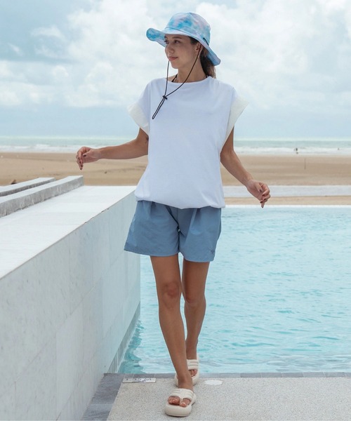 ROXY（ロキシー）の「SWEET HEAVEN SHORTS /ロキシー撥水加工水陸両用タック入りショートパンツ（水着）（水着・レディース・イエロー/ブラック/ブラック系その他・MEDIUM/LARGE/SMALL）」の2枚目の写真