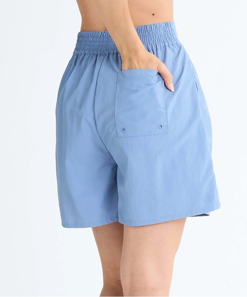 ROXY（ロキシー）の「SWEET HEAVEN SHORTS /ロキシー撥水加工水陸両用タック入りショートパンツ（水着）（水着・レディース・イエロー/ブラック/ブラック系その他・MEDIUM/LARGE/SMALL）」の17枚目の写真