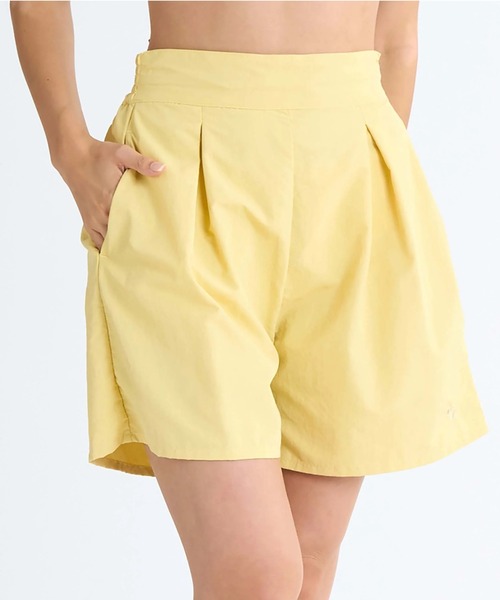 ROXY（ロキシー）の「SWEET HEAVEN SHORTS /ロキシー撥水加工水陸両用タック入りショートパンツ（水着）（水着・レディース・イエロー/ブラック/ブラック系その他・MEDIUM/LARGE/SMALL）」の5枚目の写真