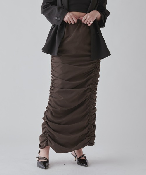 Lui's（ルイス）の「ギャザーデザインスカート（スカート・レディース・アイボリー/ブラック/ブラウン・FREE）」の3枚目の写真
