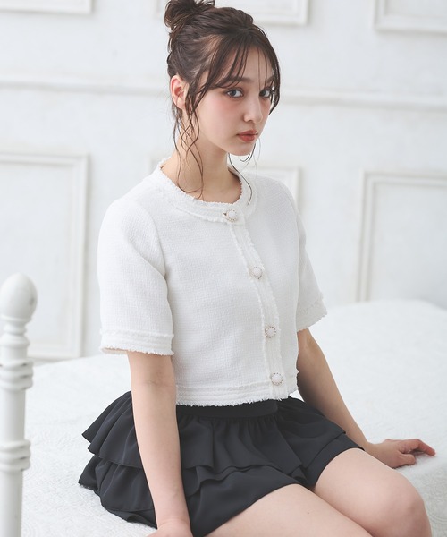 INGNI（イング）の「ツイードフリンジ半袖ジャケット（ノーカラージャケット・レディース・オフホワイト/グレー/ブルー・M）」の2枚目の写真