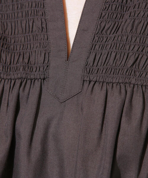 N.（N. Natural Beauty Basic）（エヌエヌナチュラルビューティーベーシック）の「コットンボイルシャーリングブラウス（シャツ/ブラウス・レディース・オフホワイト/ピンク/ブラウン・MEDIUM）」の9枚目の写真