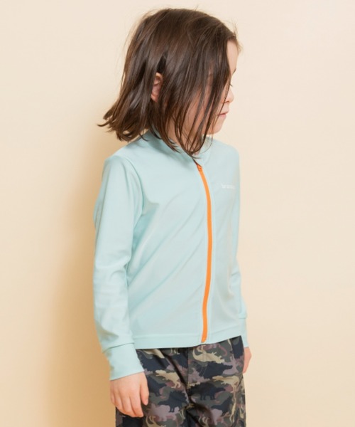 BRANSHES（ブランシェス）の「【水着/SWIM】長袖ラッシュガード（ラッシュガード・キッズ・ライトグリーン/ブラック・110/130/120/150/140/100/90）」の16枚目の写真