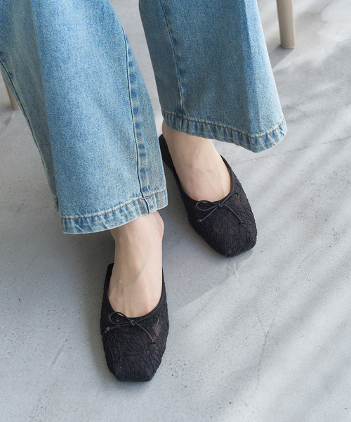 LE TALON（ルタロン）の「スクエアレースバレエミュール（バレエシューズ・レディース・ブラック×ブラック/アイボリー・SMALL/MEDIUM/LARGE/X-SMALL/X-LARGE）」の5枚目の写真