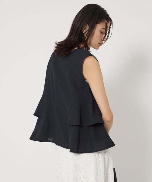 green label relaxing(グリーンレーベルリラクシング)の「サイドフレア 2WAY ジレ プルオーバー(カーディガン/ボレロ・レディース・ブラウン/ネイビー・FREE)」の3枚目の写真