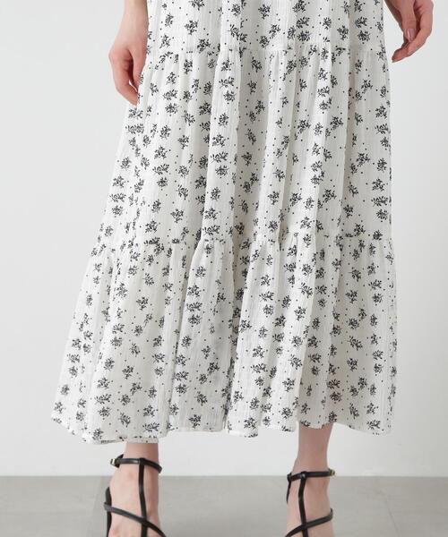 PROPORTION BODY DRESSING（プロポーションボディドレッシング）の「＜Ｅ＞小花柄ティアードワンピース / 1215147500（ワンピース・レディース・ホワイト/ブラック・SMALL/MEDIUM）」の18枚目の写真