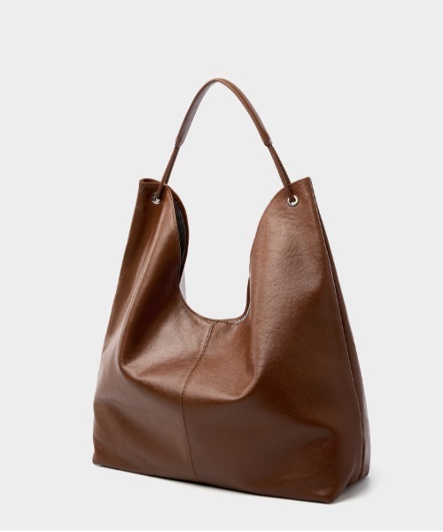 NiiNa(ニーナ)の「【 NiiNa / ニーナ 】高品質牛革 ワンハンドル タンニン レザーショルダーバッグ(ショルダーバッグ・レディース・ダークブラウン/ブラウン/ブラック・FREE)」の21枚目の写真