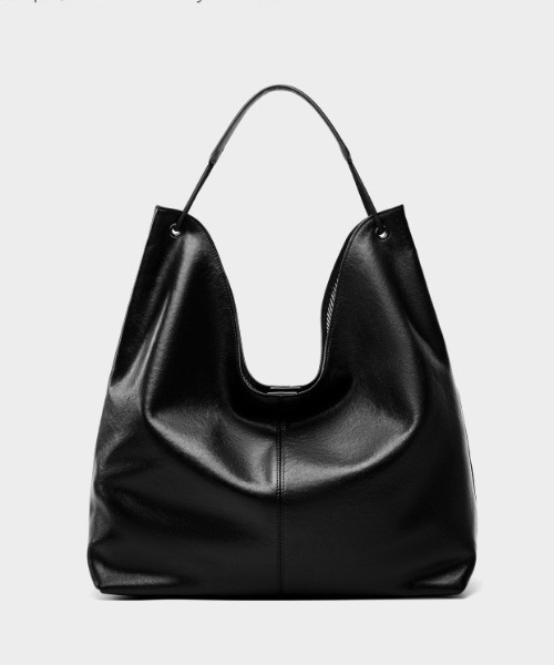 NiiNa(ニーナ)の「【 NiiNa / ニーナ 】高品質牛革 ワンハンドル タンニン レザーショルダーバッグ(ショルダーバッグ・レディース・ダークブラウン/ブラウン/ブラック・FREE)」の22枚目の写真