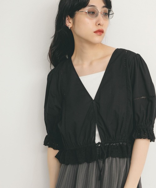 KBF（ケイビーエフ）の「2WAYコンパクトレースブラウス（シャツ/ブラウス・レディース・ブラック/オレンジ系その他/オフホワイト・ONE）」の5枚目の写真