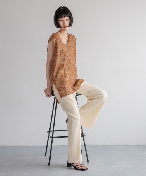 LOWRYS FARM（ローリーズファーム）の「３Ｄレースベスト　 492172（ベスト・レディース・ブラウン/ブラック/アイボリー・FREE）」の12枚目の写真