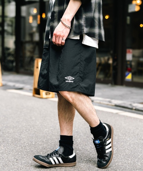 90s チェルシー　アンブロ　UMBRO ナイロンパンツ　ワンポイント　刺繍　黒 90s チェルシー アンブロ UMBRO ナイロンパンツ ワンポイント 刺繍 黒