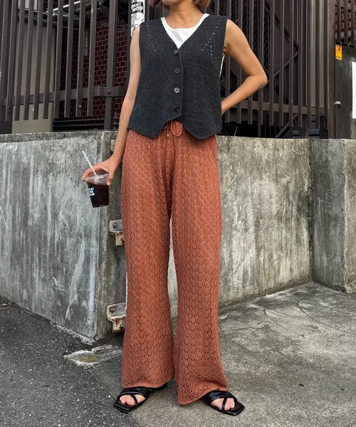 CIAOPANIC TYPY（チャオパニックティピー）の「レース編みニットフレアパンツ（その他パンツ・レディース・キャメル/ブラック/オフホワイト・SMALL/MEDIUM）」の16枚目の写真