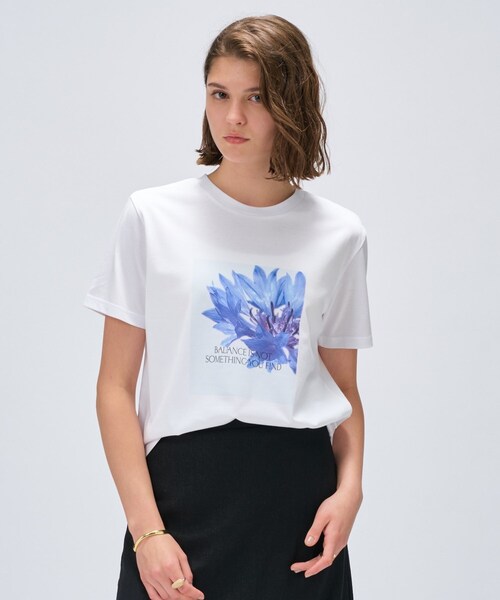 cloenc（クロエンス）の「【手洗い可】ロゴプリントTシャツ（Tシャツ/カットソー・レディース・ベージュ系その他6/ベージュ系その他7/ベージュ系その他4/ホワイト系4/ホワイト系6/ベージュ系9/ベージュ系その他3/ホワイト系3/ベージュ系その他5/ホワイト系5/ホワイト系1/ホワイト系2・02）」の6枚目の写真