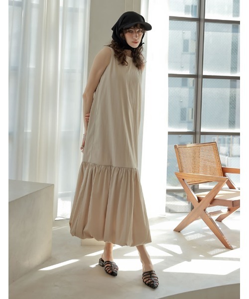 Re:EDIT（リエディ）の「[2025 SUMMER COLLECTION][RAIN SHIELD][撥水加工][低身長/高身長サイズ有]裾バルーンノースリーブワンピース（ワンピース・レディース・ブラック/グレイッシュベージュ/ネイビー・SHORT/MEDIUM/TALL/LARGE）」の10枚目の写真