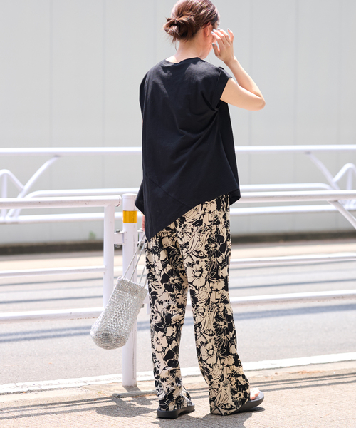 JOURNAL STANDARD relume（ジャーナルスタンダード　レリューム）の「アシンメトリーヘムデザインプルオーバー（Tシャツ/カットソー・レディース・ブラウン/ホワイト/ブラック・FREE）」の6枚目の写真