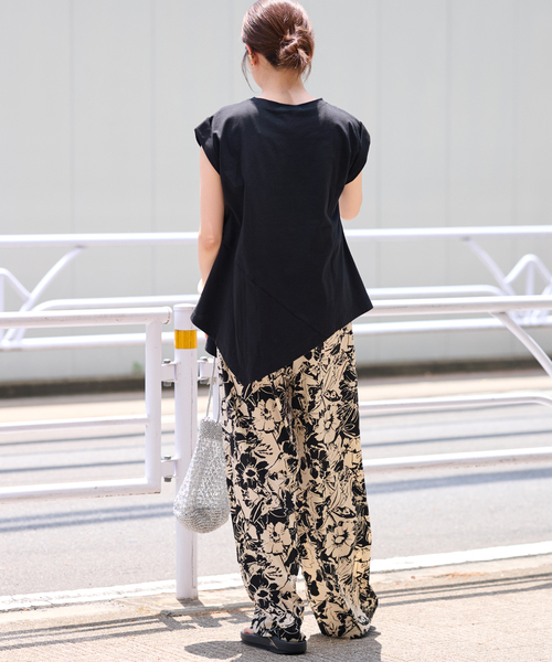 JOURNAL STANDARD relume（ジャーナルスタンダード　レリューム）の「アシンメトリーヘムデザインプルオーバー（Tシャツ/カットソー・レディース・ブラウン/ホワイト/ブラック・FREE）」の7枚目の写真