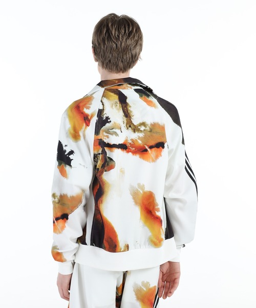 Y-3(ワイスリー)の「Y-3 AOP TRACK TOP 3-STRIPES(ジャージ・メンズ・ホワイト系その他・SMALL/MEDIUM/LARGE/X-LARGE/X-SMALL/XX-LARGE)」の4枚目の写真