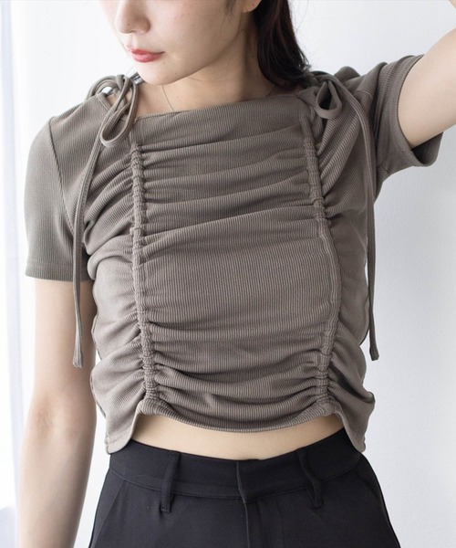 clear（クリア）の「ドロストリボンカットソートップ［韓国ファッション カジュアル］（Tシャツ/カットソー・レディース・ブラック/モカ/ブラウン/オフホワイト・F）」の4枚目の写真