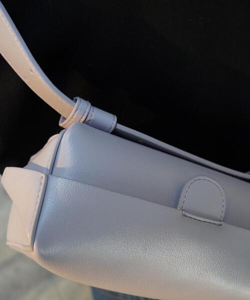 ADD CULUMN（アドカラム）の「ADD CULUMN(アドカラム) LOP BODYBAG（ショルダーバッグ・レディース・ラベンダー/ブラック・F）」の10枚目の写真