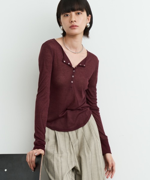 DFFUR.(ディフル)の「【新色登場!】エアリーフィットヘンリーネックT(Tシャツ/カットソー・レディース・ボルドー/グレー/アイボリー/ブラック・FREE)」の11枚目の写真