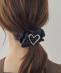 GOLDY（ゴールディ）の「メタル ハート サテン シュシュ（シュシュ）」