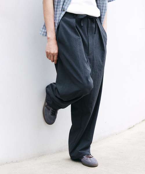 JOURNAL STANDARD(ジャーナルスタンダード)の「”吸水速乾 / 接触冷感” EVALET オーバーパンツ / セットアップ対応(その他パンツ・メンズ・ブラック系その他/サックスブルー/ブラウン/ベージュ・SMALL/MEDIUM/LARGE)」の17枚目の写真