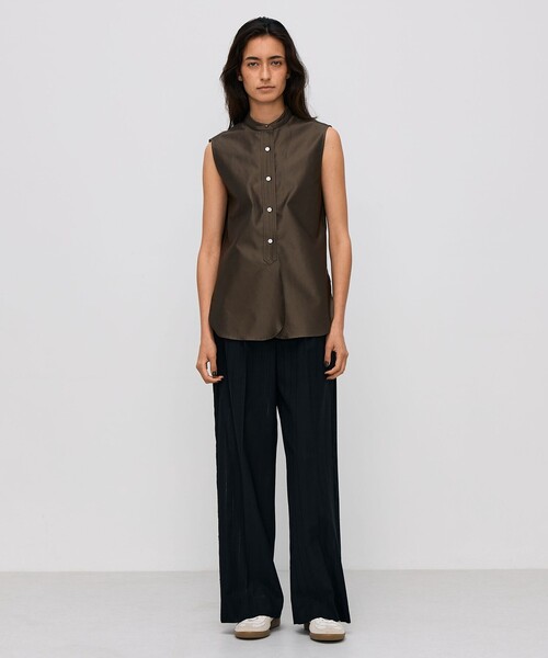 BACCA（バッカ）の「コットンバックサテン ノースリーブブラウス（シャツ/ブラウス・レディース・ライトブルー/ダークグリーン・36）」の7枚目の写真