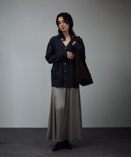 SALON adam et rope'(サロン アダム エ ロペ)の「【W S(ドゥーブル)】Ultrasuede(R)ホーボーバッグ(ショルダーバッグ・レディース・ベージュ/ダークブラウン・FREE)」の5枚目の写真
