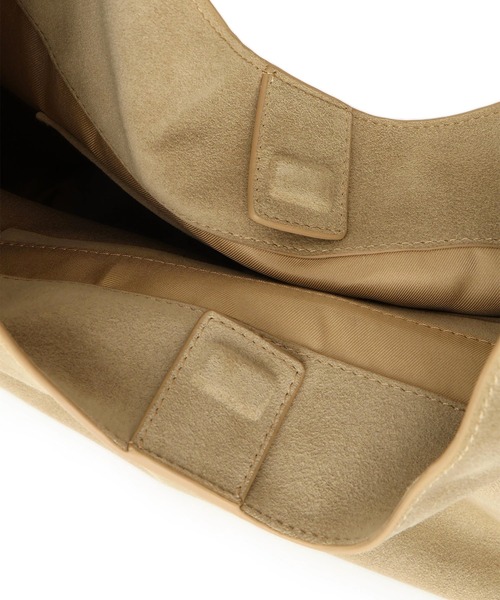 SALON adam et rope'(サロン アダム エ ロペ)の「【W S(ドゥーブル)】Ultrasuede(R)ホーボーバッグ(ショルダーバッグ・レディース・ベージュ/ダークブラウン・FREE)」の12枚目の写真