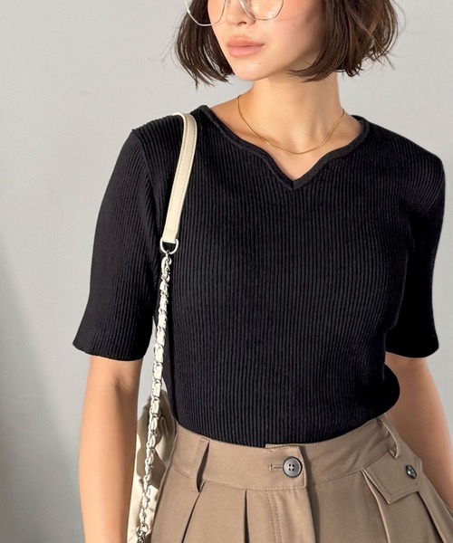 classicalelf(クラシカルエルフ)の「美デコルテを演出♪カーヴィーネック リブニットソー トップス(半袖)(Tシャツ/カットソー・レディース・その他/オフホワイト/ブラック/ブラウン・X-LARGE/LARGE/SMALL/MEDIUM)」の11枚目の写真