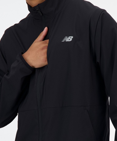 NEW BALANCE(ニューバランス)の「Athletics ストレッチウーブンジャケット(ナイロンジャケット・メンズ・ブラック・SMALL/MEDIUM/LARGE/X-LARGE)」の4枚目の写真