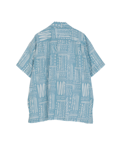 CONVERSE TOKYO（コンバーストウキョウ）の「BLOCK PRINT OVERSIZED SHIRT（シャツ/ブラウス・レディース・ベージュ/ネイビー/サックスブルー・FREE）」の13枚目の写真