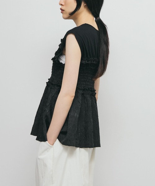 KBF（ケイビーエフ）の「フリルドッキングカットソー（Tシャツ/カットソー・レディース・ブラック/アイボリー・ONE）」の4枚目の写真