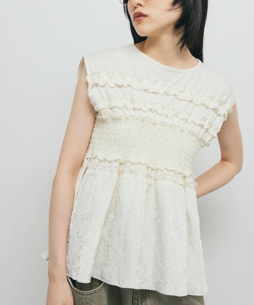 KBF（ケイビーエフ）の「フリルドッキングカットソー（Tシャツ/カットソー・レディース・ブラック/アイボリー・ONE）」の8枚目の写真